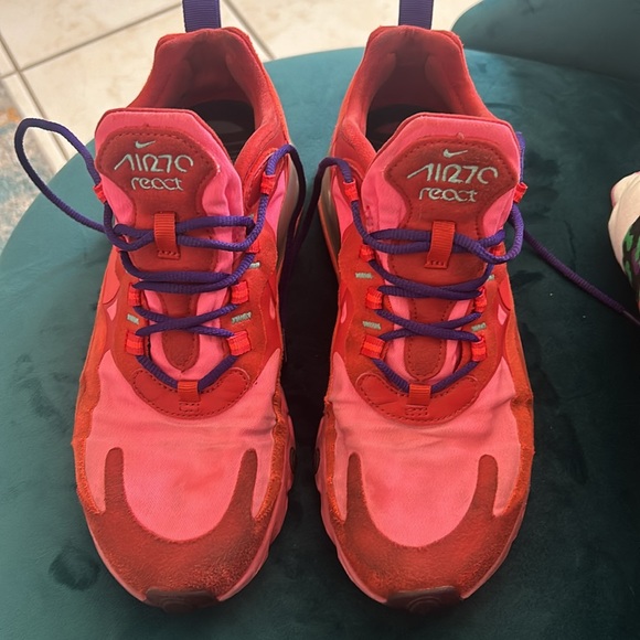 Nike Air Max 270 React - Picture 4 of 11